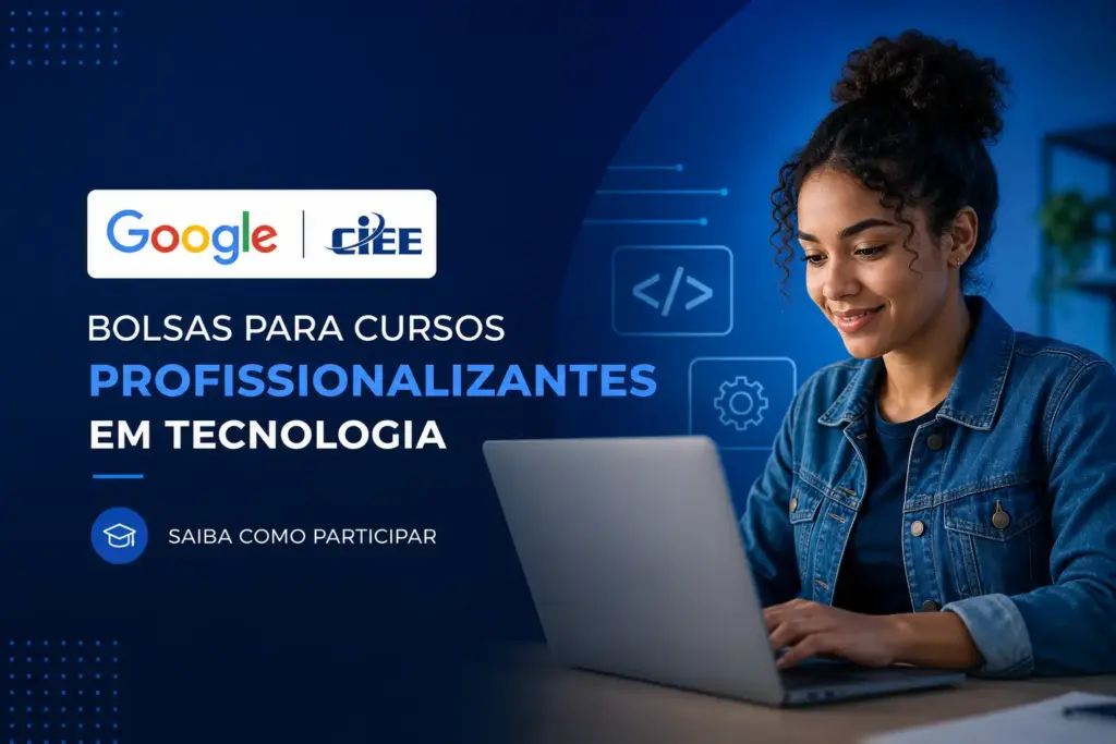 Mulher jovem sorridente com laptop em bolsa de estudo CIEE
