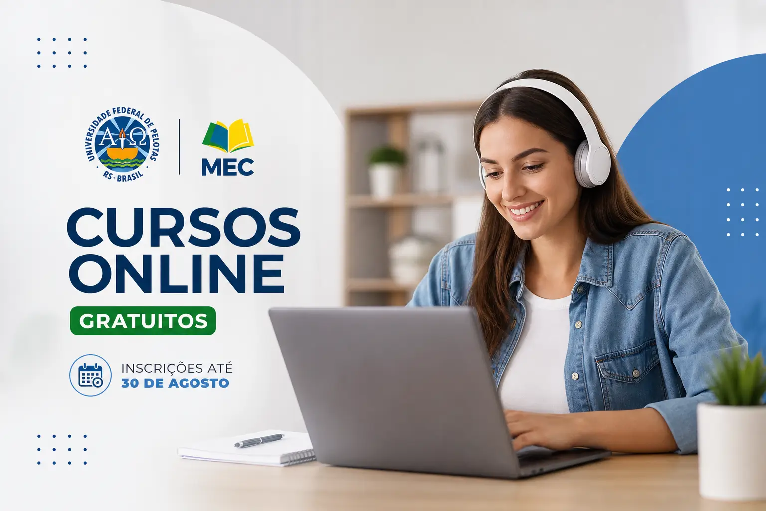 Mulher sorridente em curso online gratuito com logos de universidade e MEC 2026